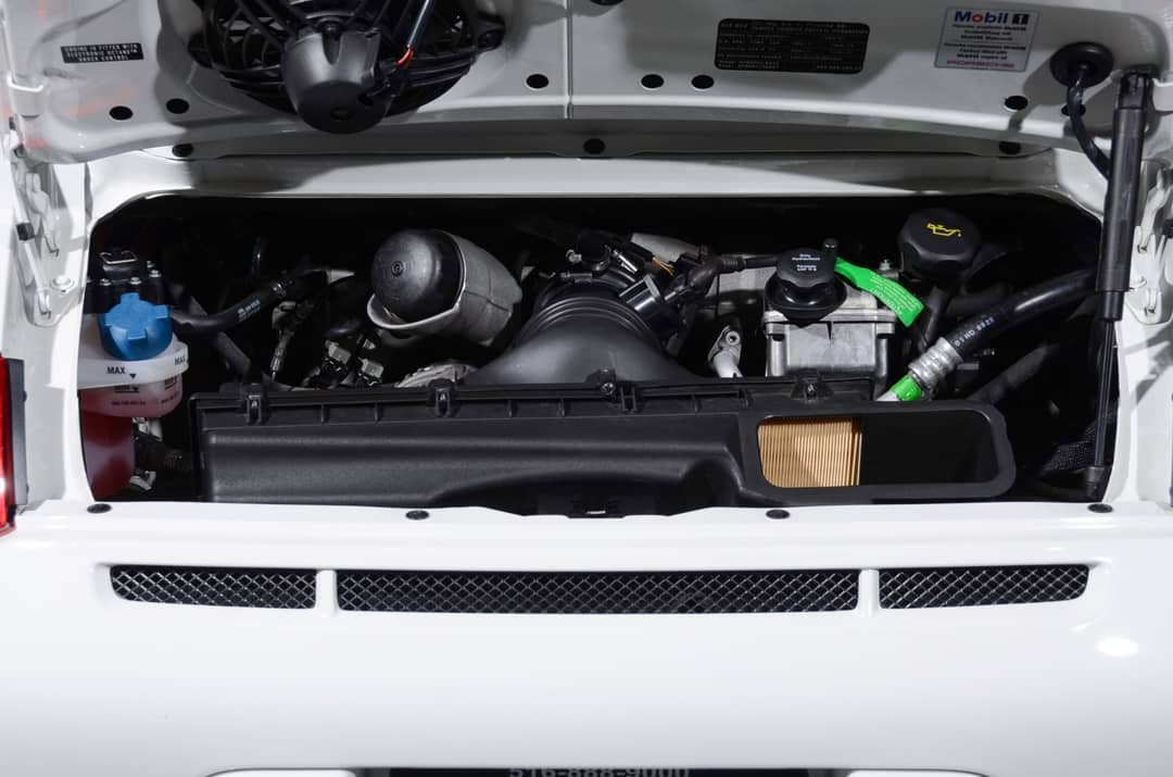 2010 Porsche 911 GT3 — photo 33