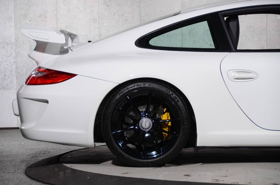 2010 Porsche 911 GT3 — photo 36