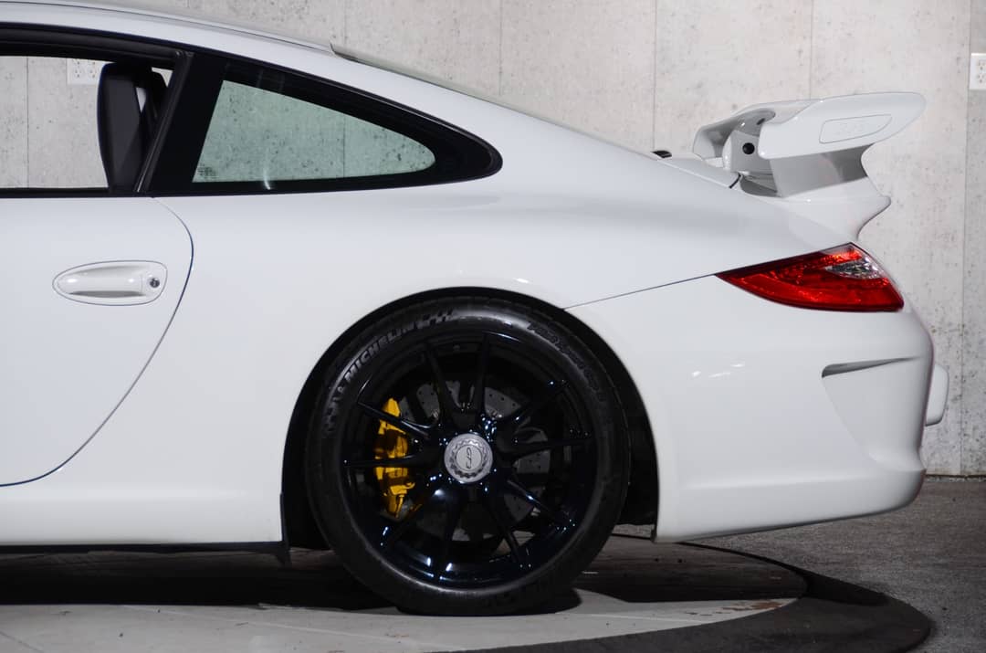 2010 Porsche 911 GT3 — photo 37