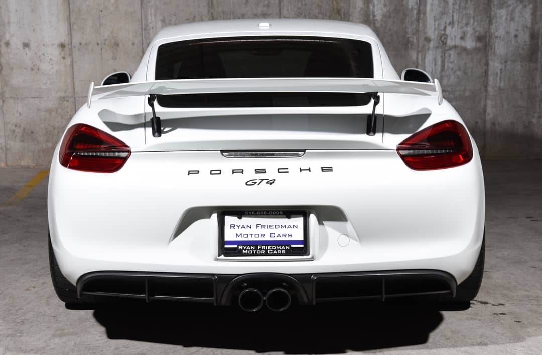2016 Porsche Cayman GT4 — photo 12