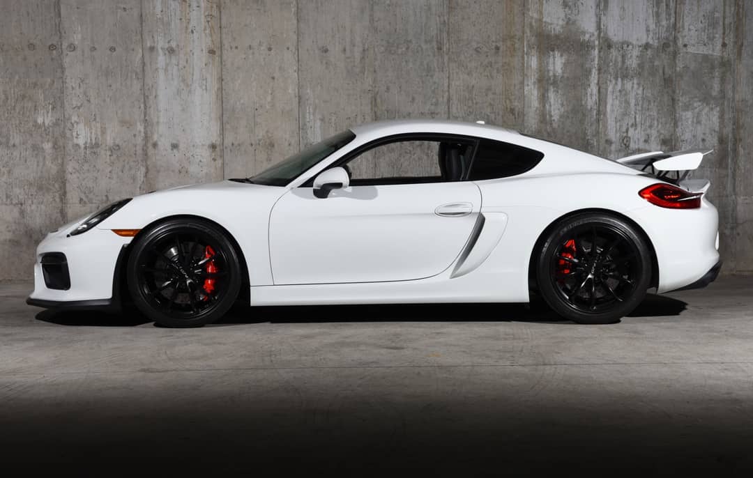 2016 Porsche Cayman GT4 — photo 13
