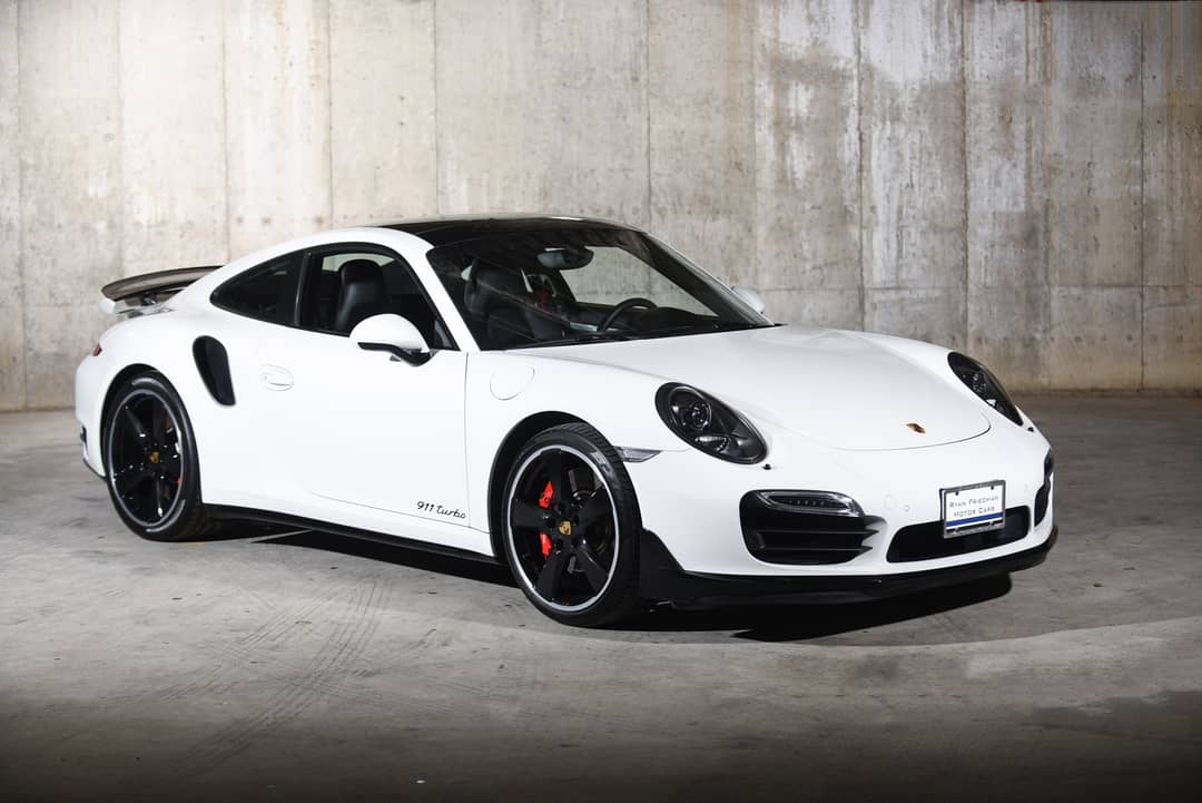 2016 Porsche 911 Turbo — photo 2