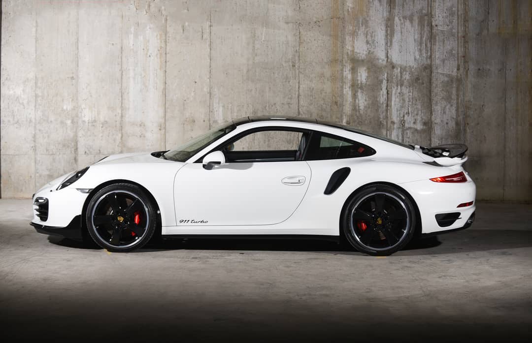 2016 Porsche 911 Turbo — photo 13