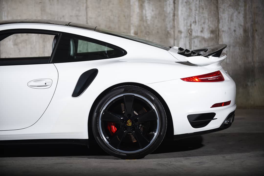 2016 Porsche 911 Turbo — photo 15