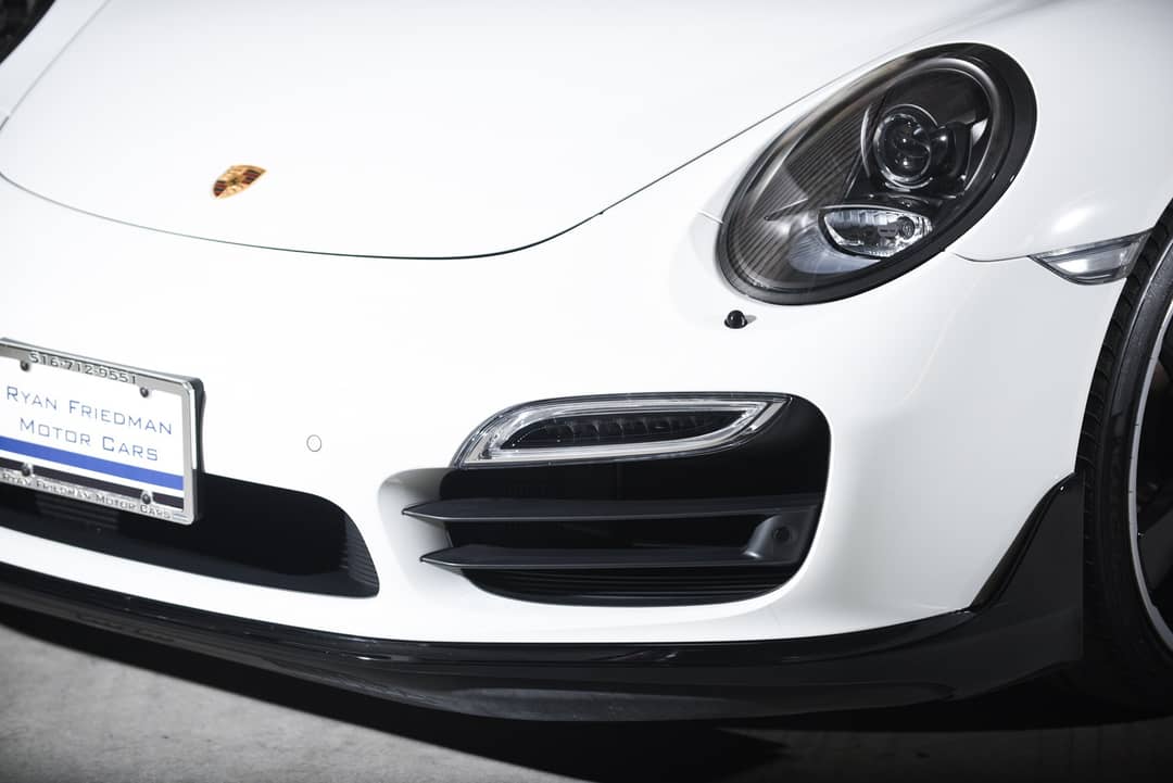 2016 Porsche 911 Turbo — photo 17