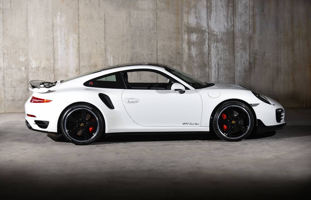 2016 Porsche 911 Turbo — photo 3