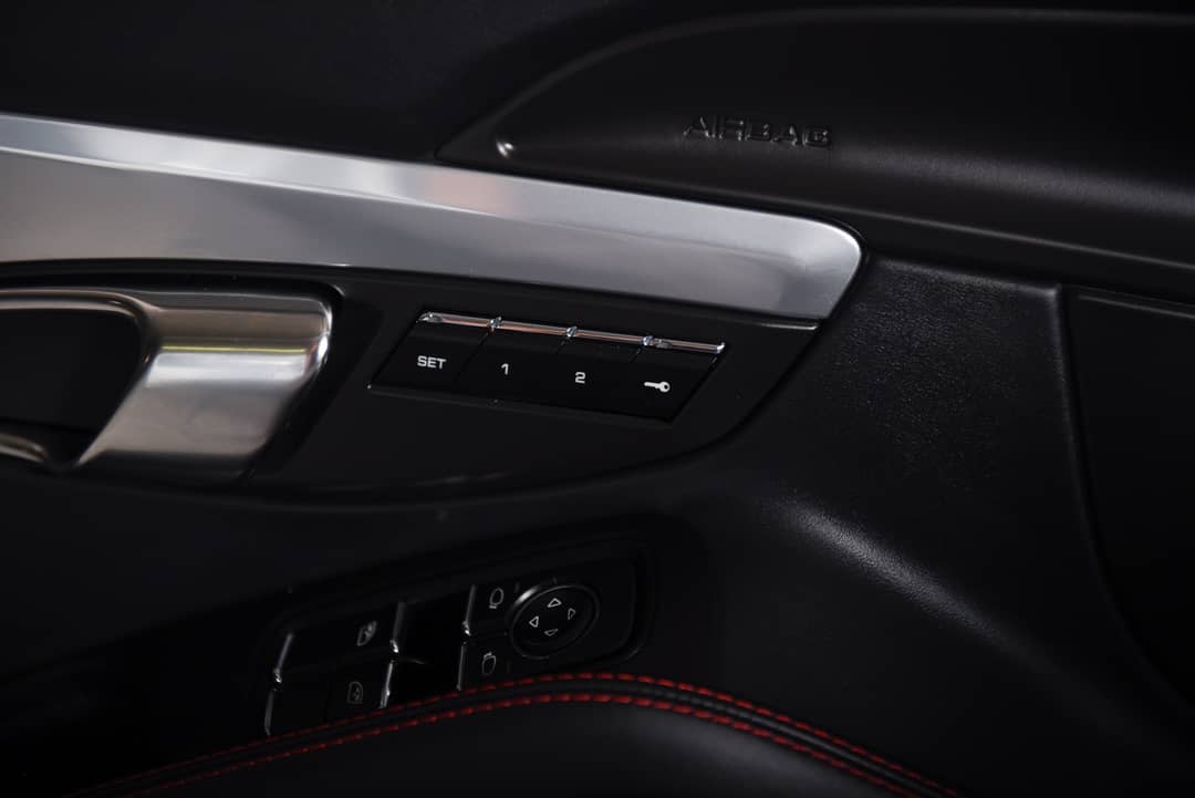 2016 Porsche 911 Turbo — photo 41