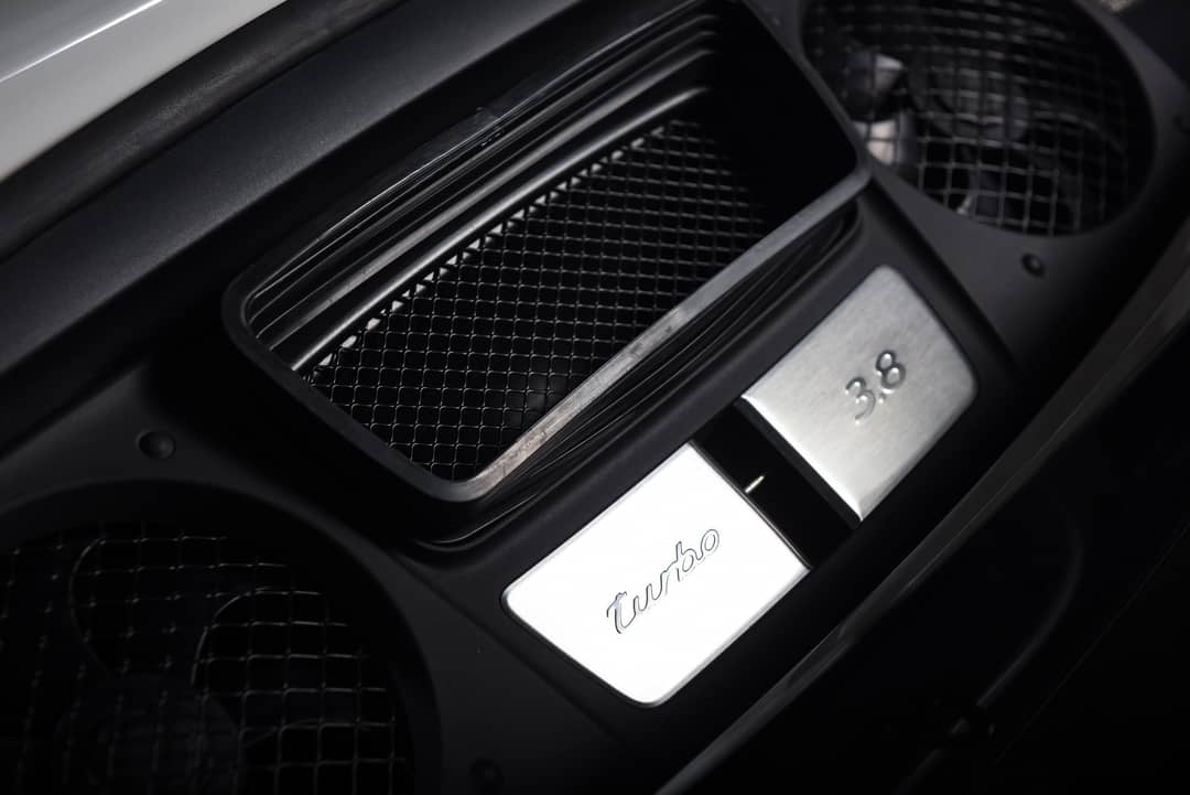 2016 Porsche 911 Turbo — photo 43