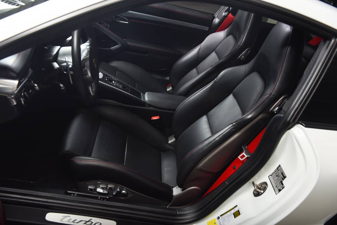 2016 Porsche 911 Turbo — photo 45