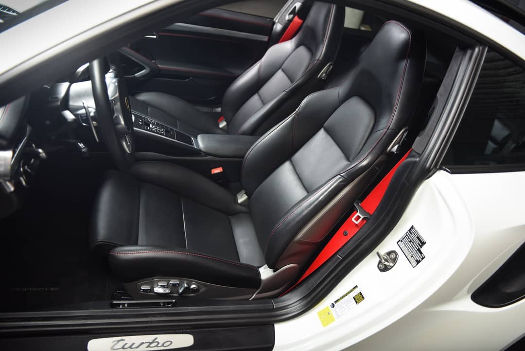 2016 Porsche 911 Turbo — photo 48