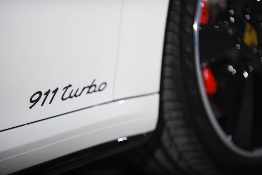 2016 Porsche 911 Turbo — photo 7