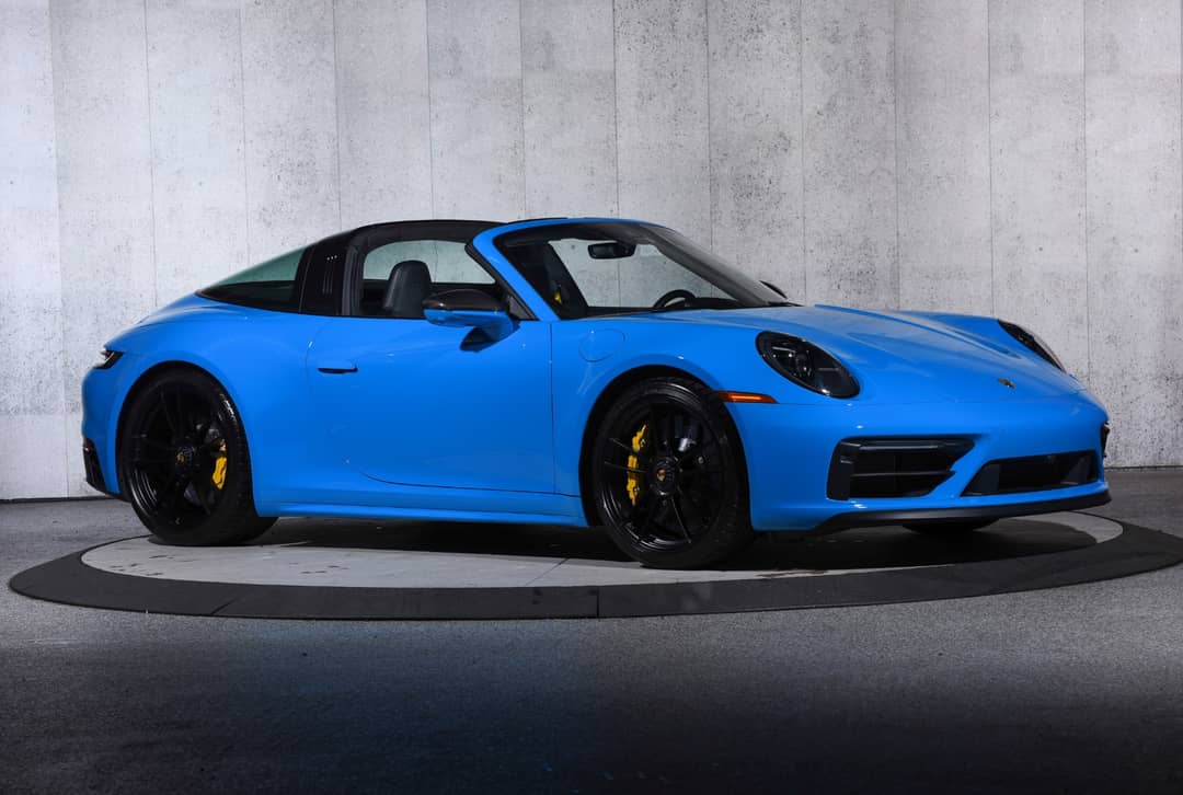 2023 Porsche 911 Targa 4 GTS — photo 2
