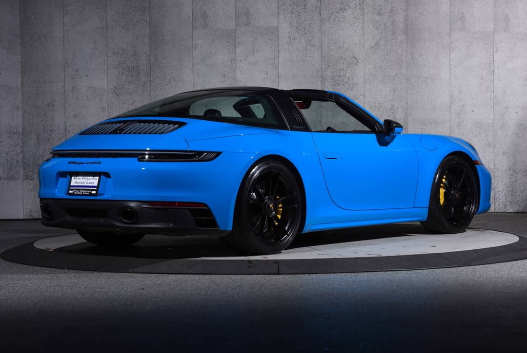 2023 Porsche 911 Targa 4 GTS — photo 3