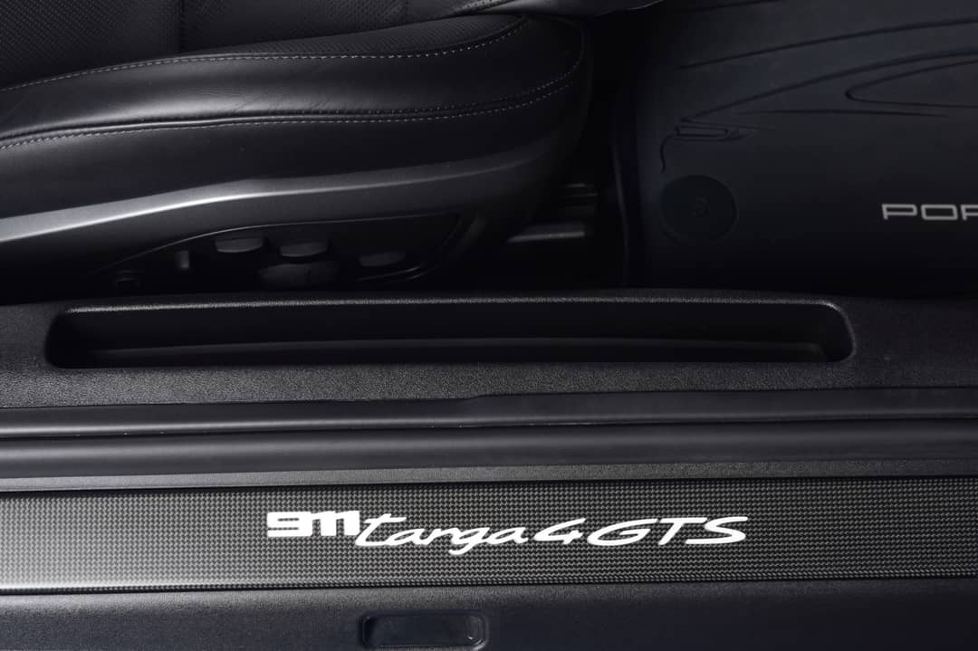 2023 Porsche 911 Targa 4 GTS — photo 28