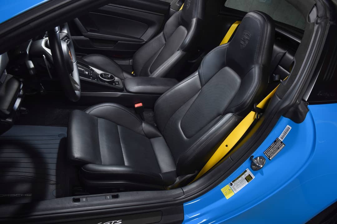 2023 Porsche 911 Targa 4 GTS — photo 4
