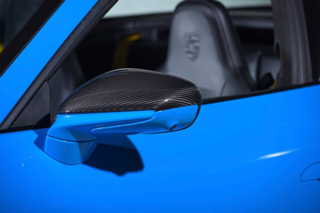 2023 Porsche 911 Targa 4 GTS — photo 8