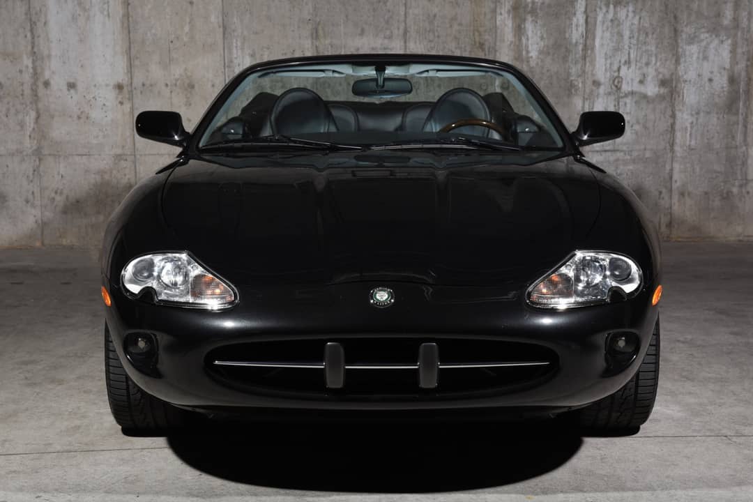 1999 Jaguar XK-Series XK8 — photo 12