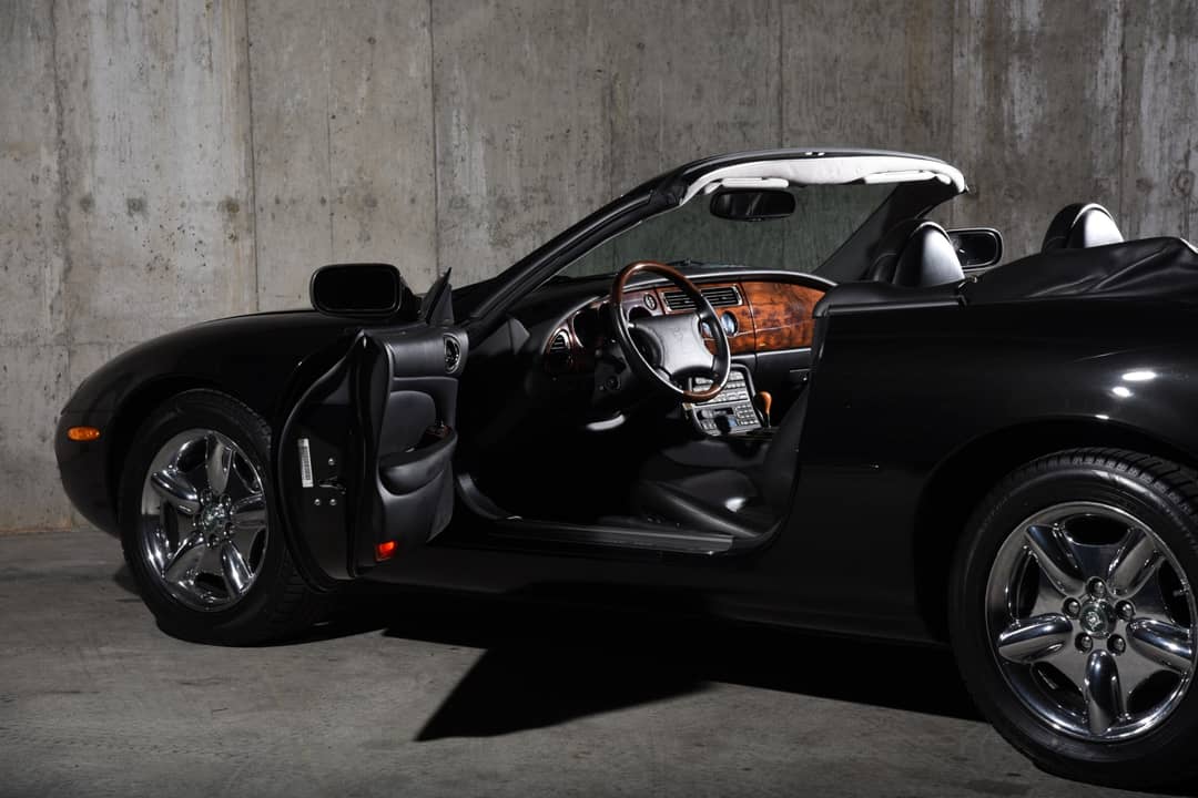 1999 Jaguar XK-Series XK8 — photo 15