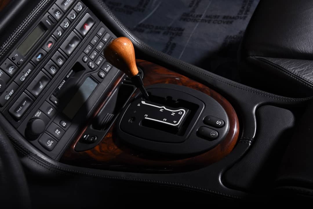1999 Jaguar XK-Series XK8 — photo 20