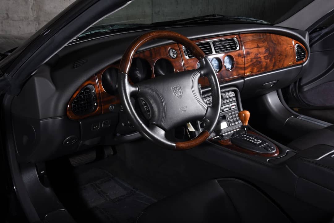 1999 Jaguar XK-Series XK8 — photo 4