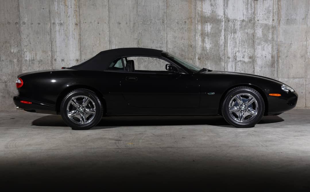 1999 Jaguar XK-Series XK8 — photo 33