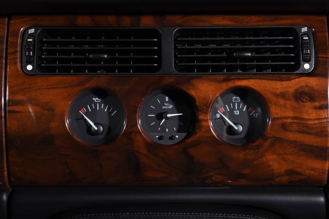 1999 Jaguar XK-Series XK8 — photo 6