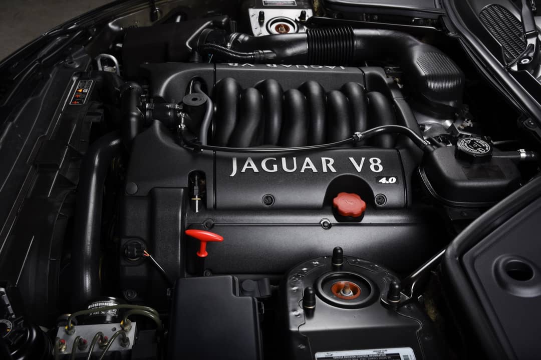 1999 Jaguar XK-Series XK8 — photo 7