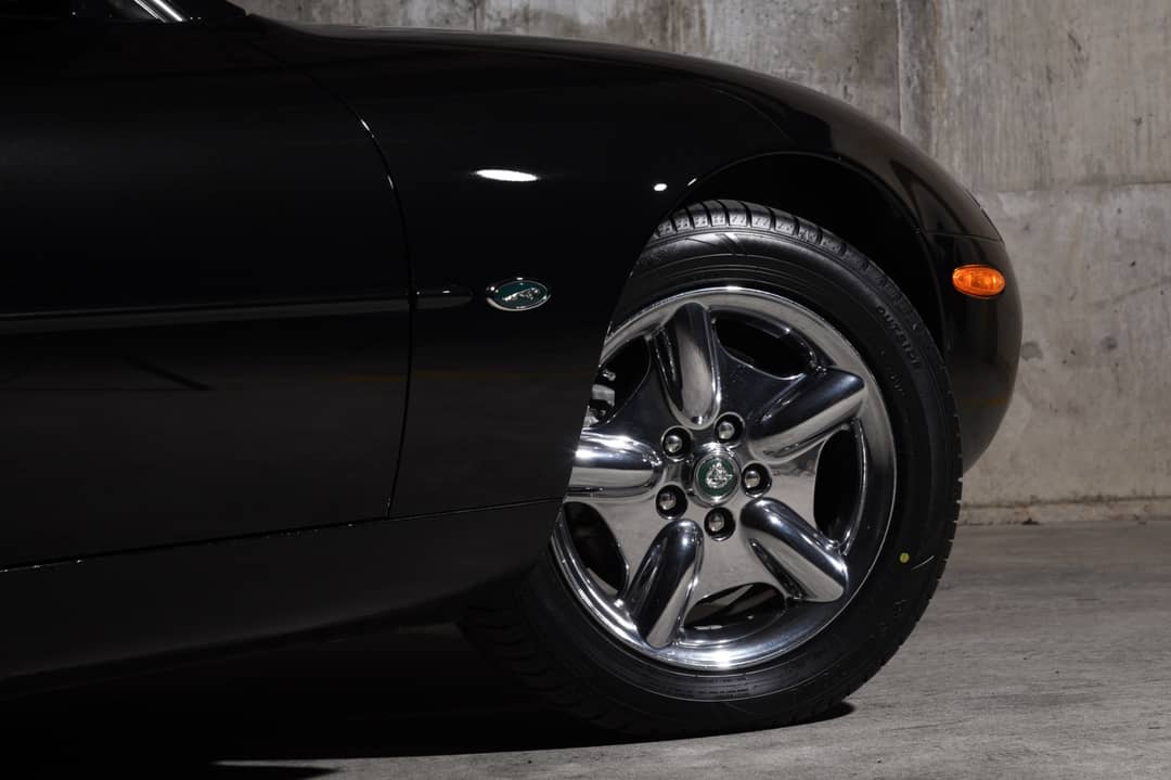 1999 Jaguar XK-Series XK8 — photo 9
