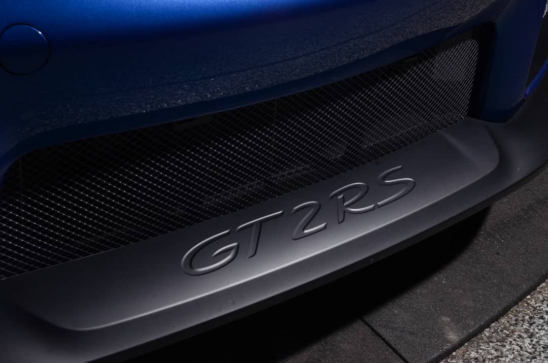 2019 Porsche 911 GT2 RS — photo 17