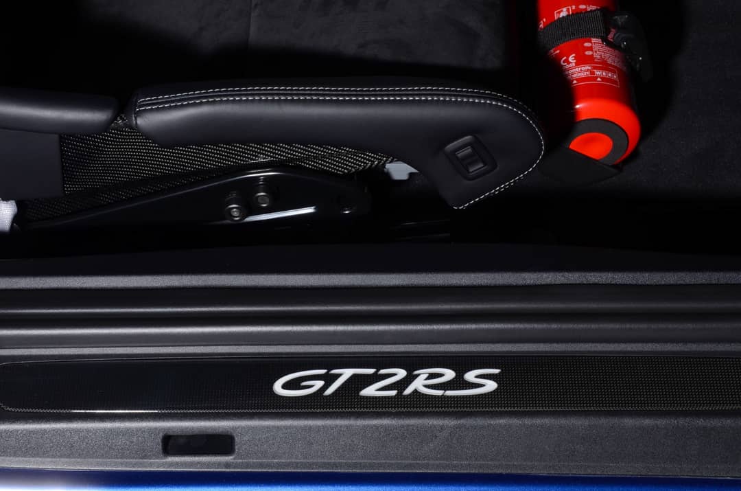 2019 Porsche 911 GT2 RS — photo 31
