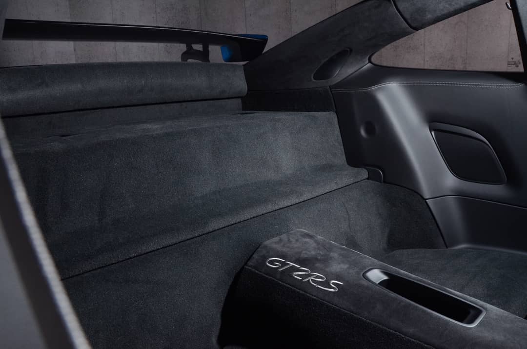 2019 Porsche 911 GT2 RS — photo 43