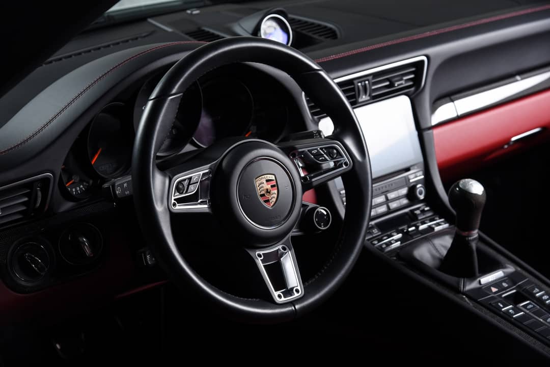 2019 Porsche 911 Targa 4 GTS — photo 21