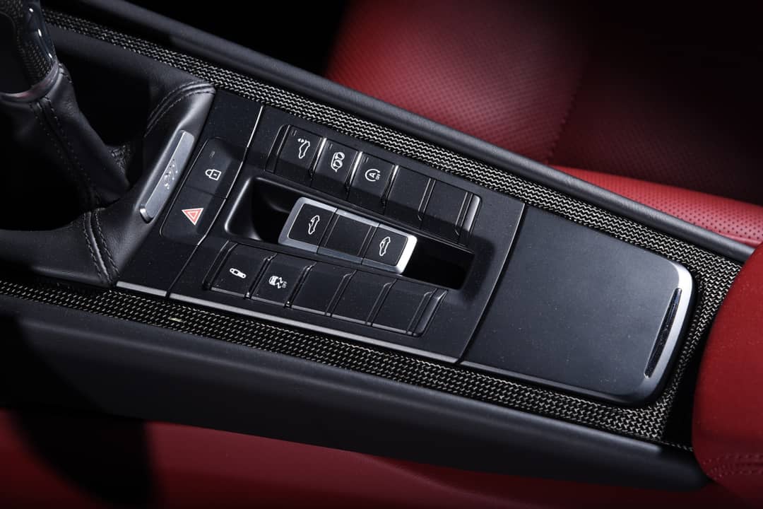 2019 Porsche 911 Targa 4 GTS — photo 23