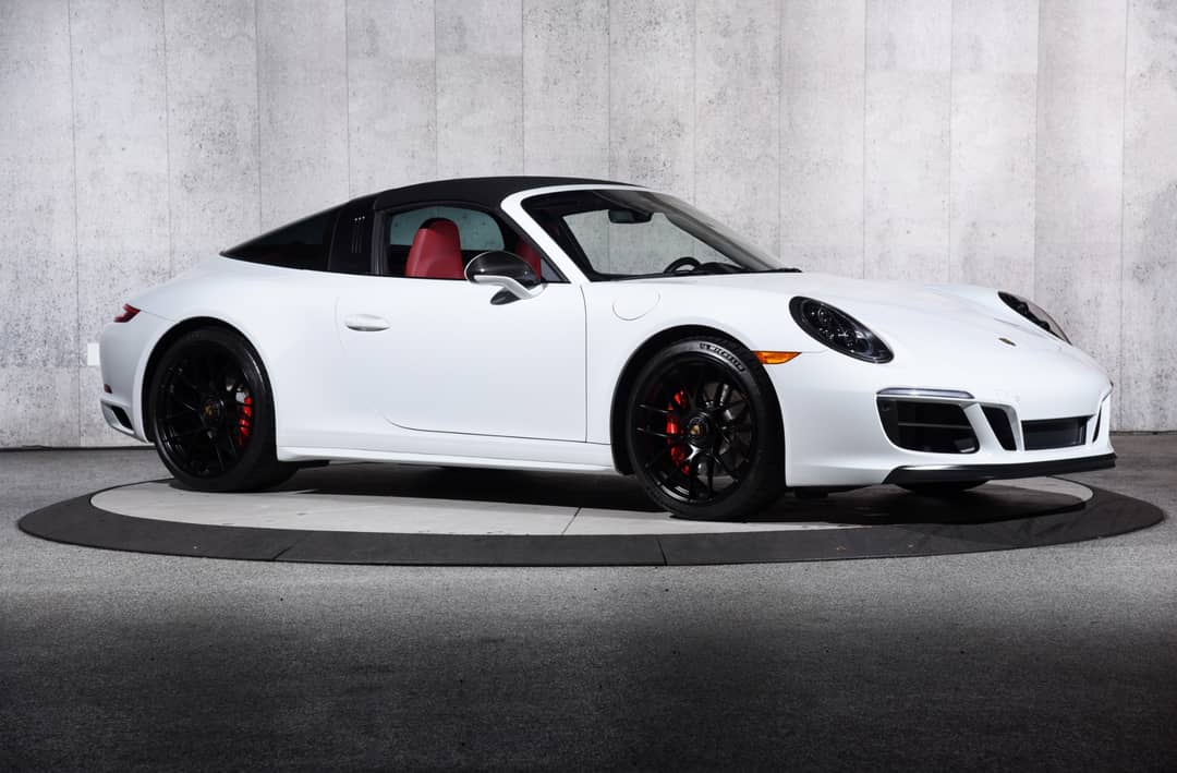 2019 Porsche 911 Targa 4 GTS — photo 43
