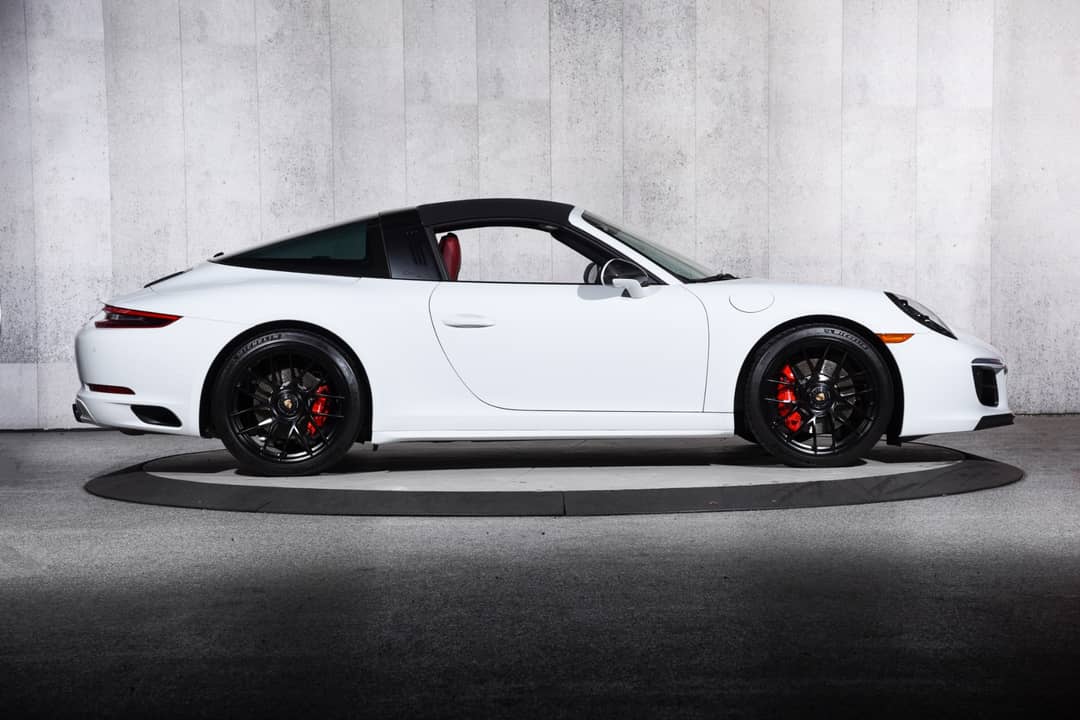 2019 Porsche 911 Targa 4 GTS — photo 44