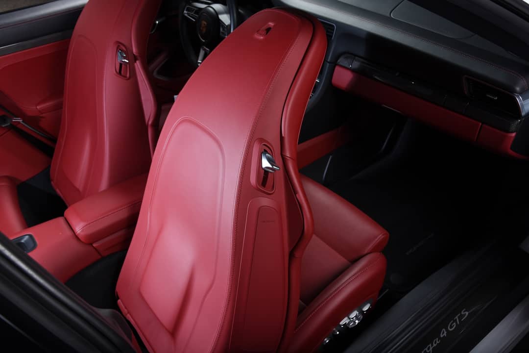 2019 Porsche 911 Targa 4 GTS — photo 8