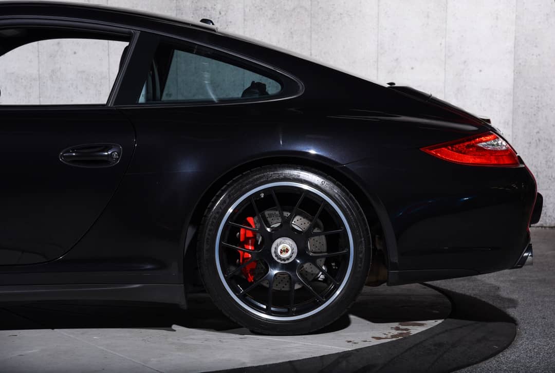 2012 Porsche 911 Carrera 4 GTS — photo 33