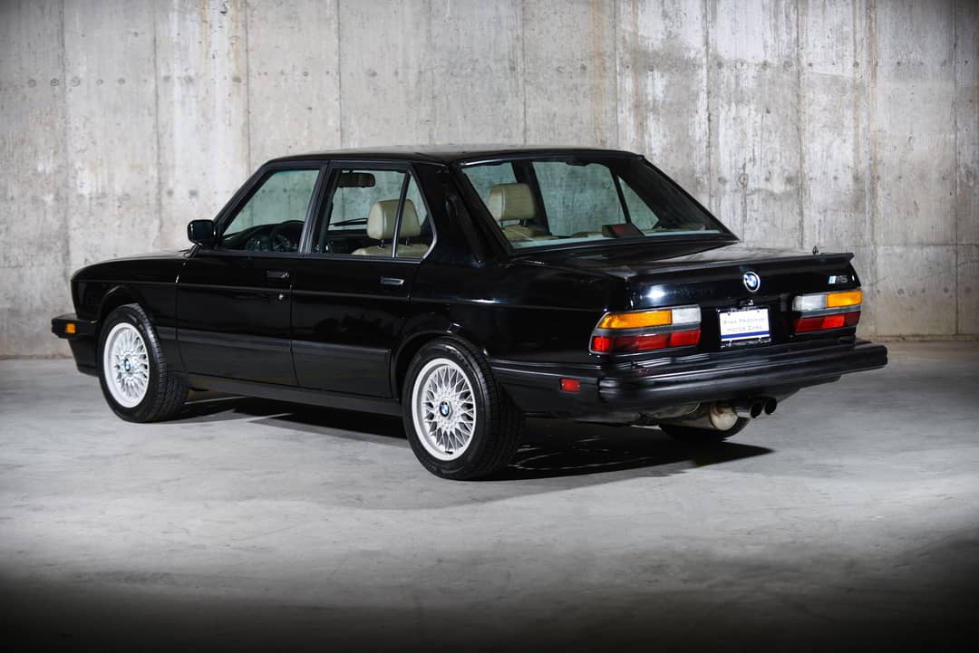 1988 BMW M5 — photo 1