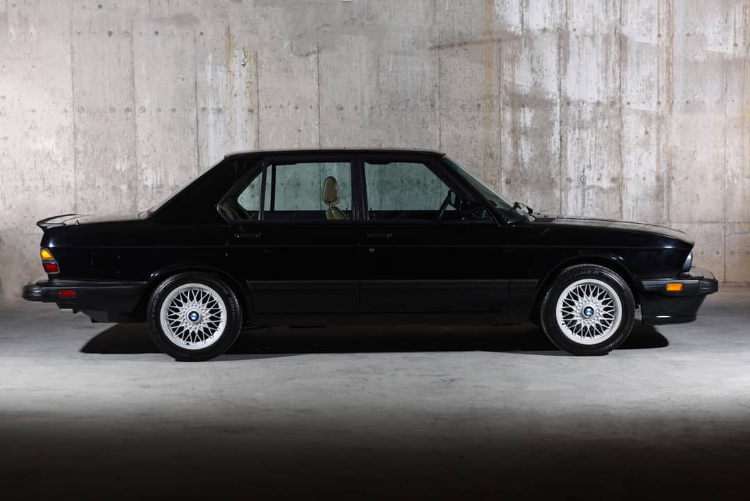 1988 BMW M5 — photo 6