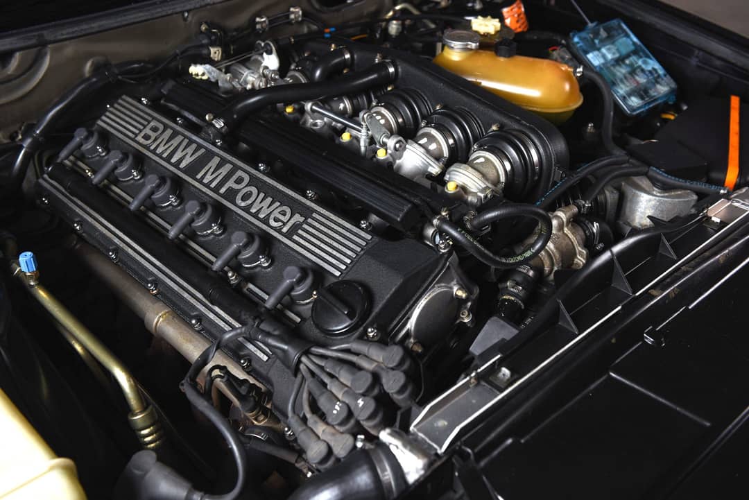 1988 BMW M5 — photo 8