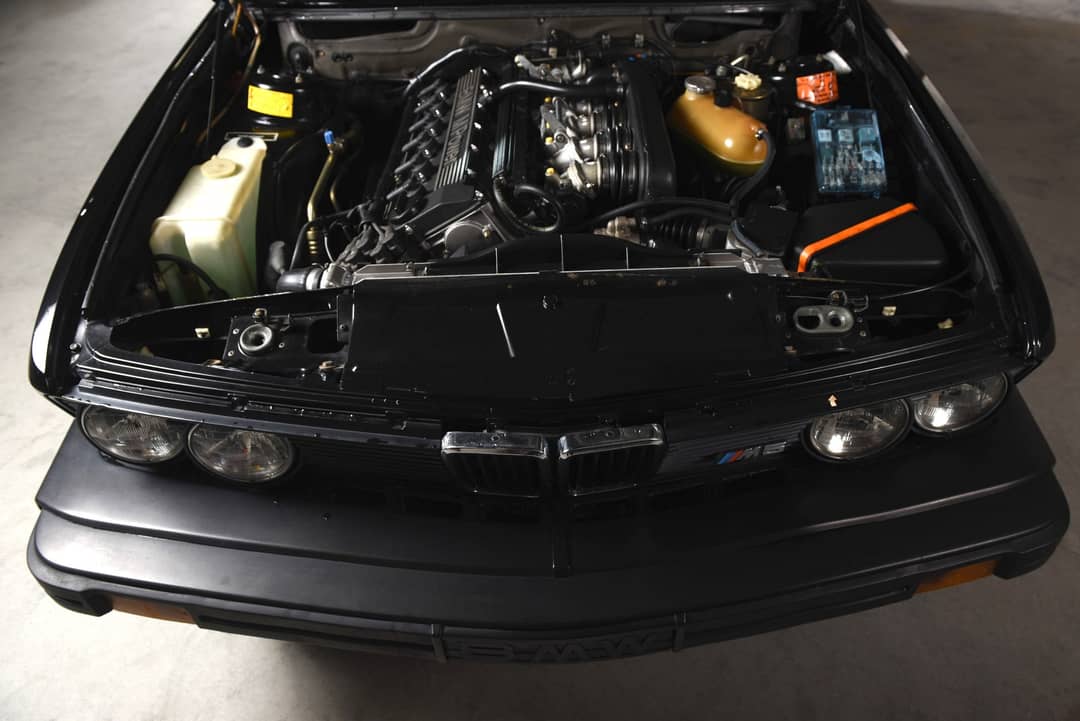 1988 BMW M5 — photo 9
