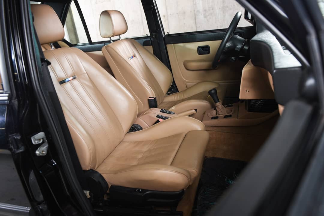 1988 BMW M5 — photo 13