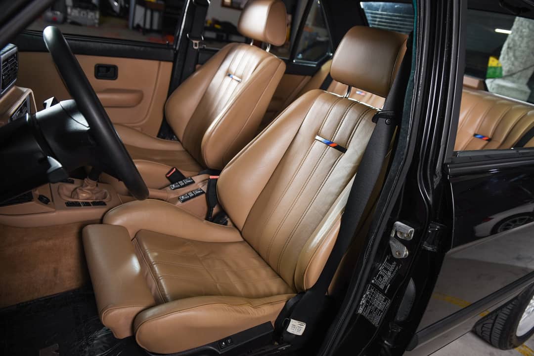 1988 BMW M5 — photo 16
