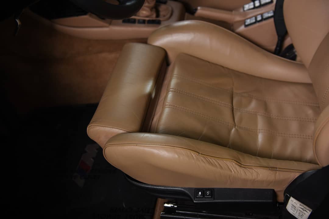 1988 BMW M5 — photo 17
