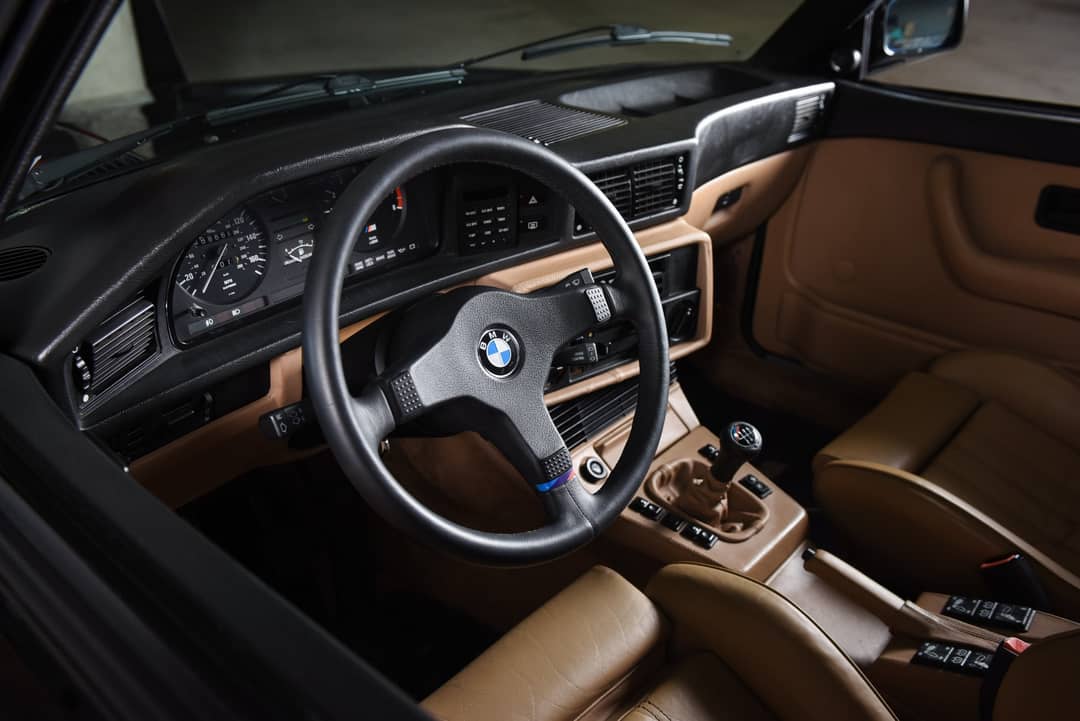 1988 BMW M5 — photo 27