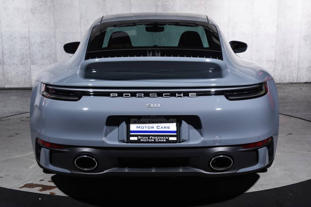 2024 Porsche 911 Carrera 4S — photo 13
