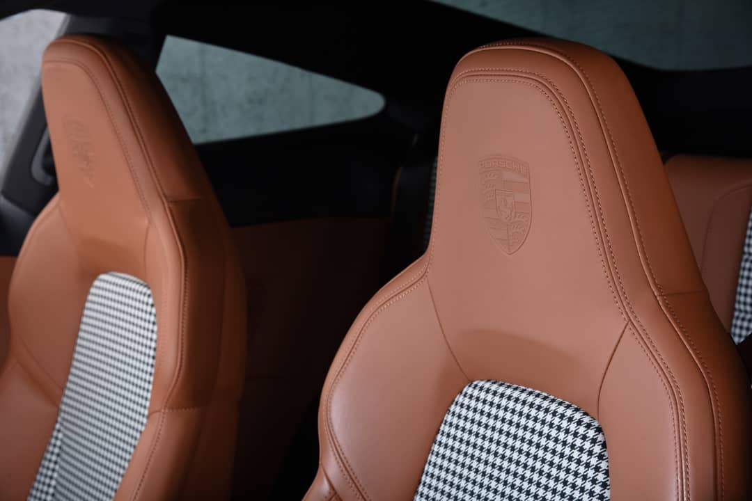 2024 Porsche 911 Carrera 4S — photo 19