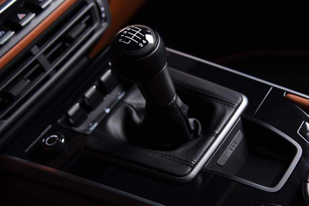 2024 Porsche 911 Carrera 4S — photo 6