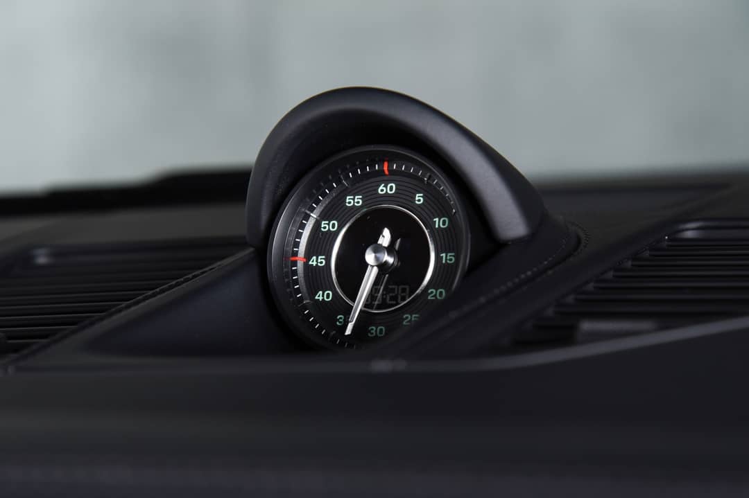2024 Porsche 911 Carrera 4S — photo 9