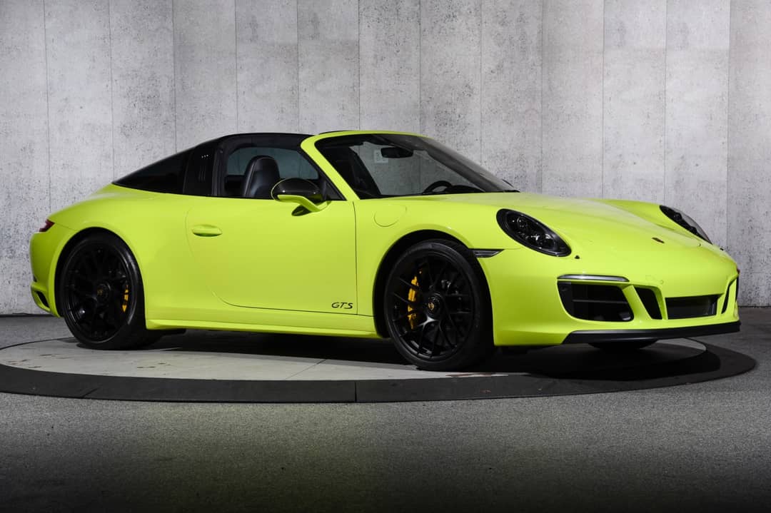 2018 Porsche 911 Targa 4 GTS — photo 2